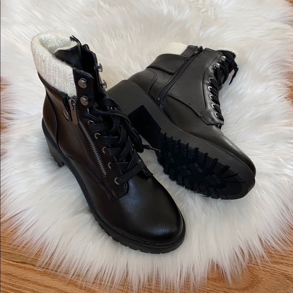 Indigo Shoes - indigo rd.

Megan Boots

Sz 10 M